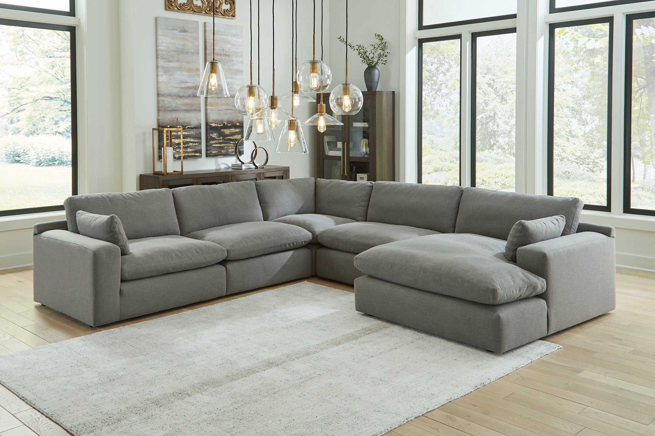 Elyza Sectional with Chaise