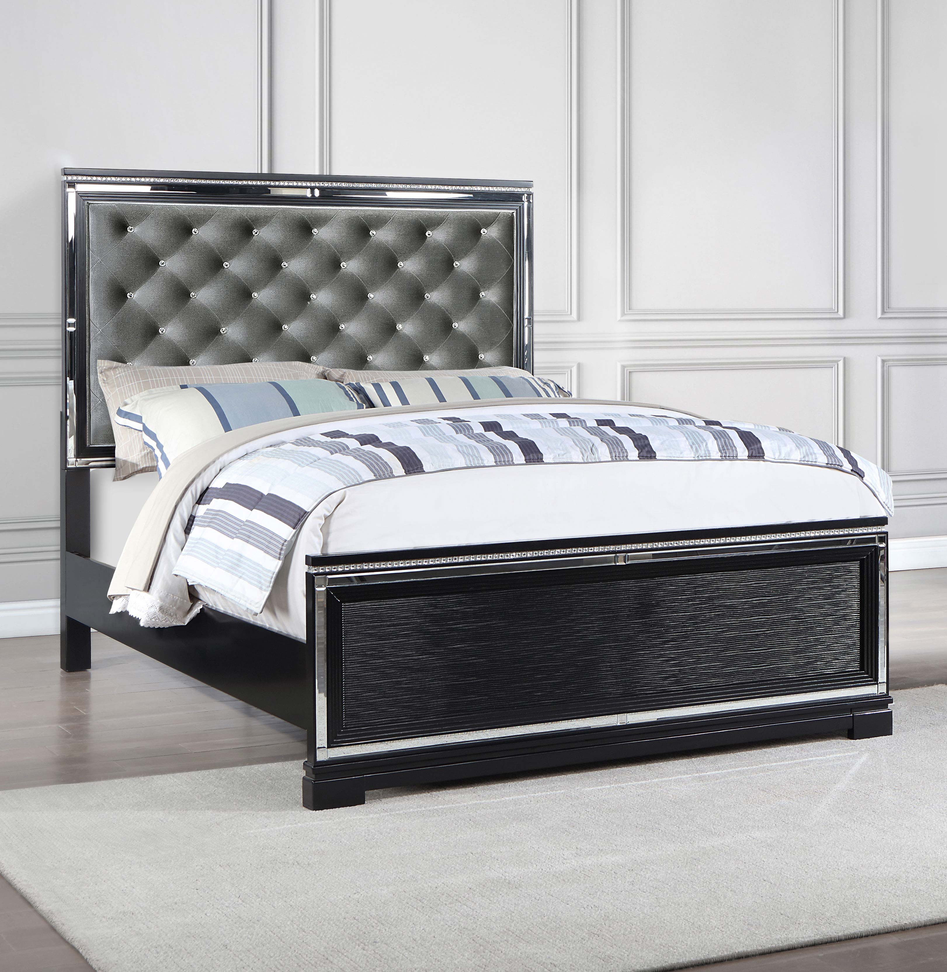 Cappola Upholstered Tufted Bed Silver and Black image