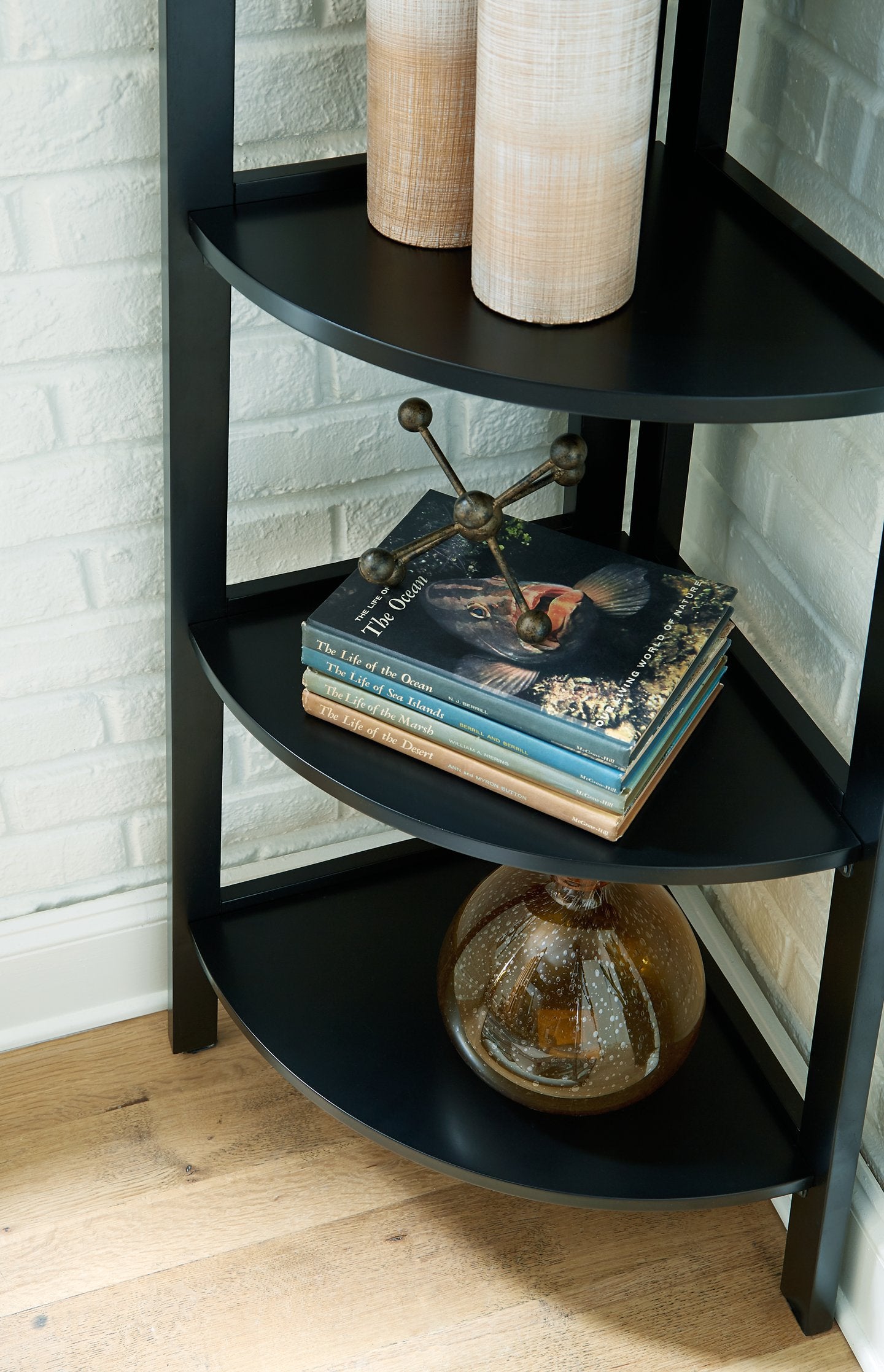 Bernmore Corner Shelf