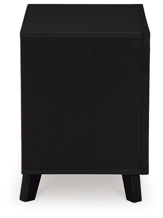 Danziar Nightstand