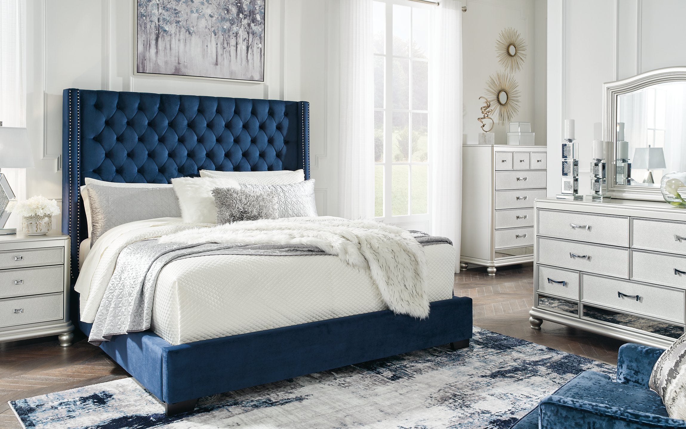 Coralayne Upholstered Bed