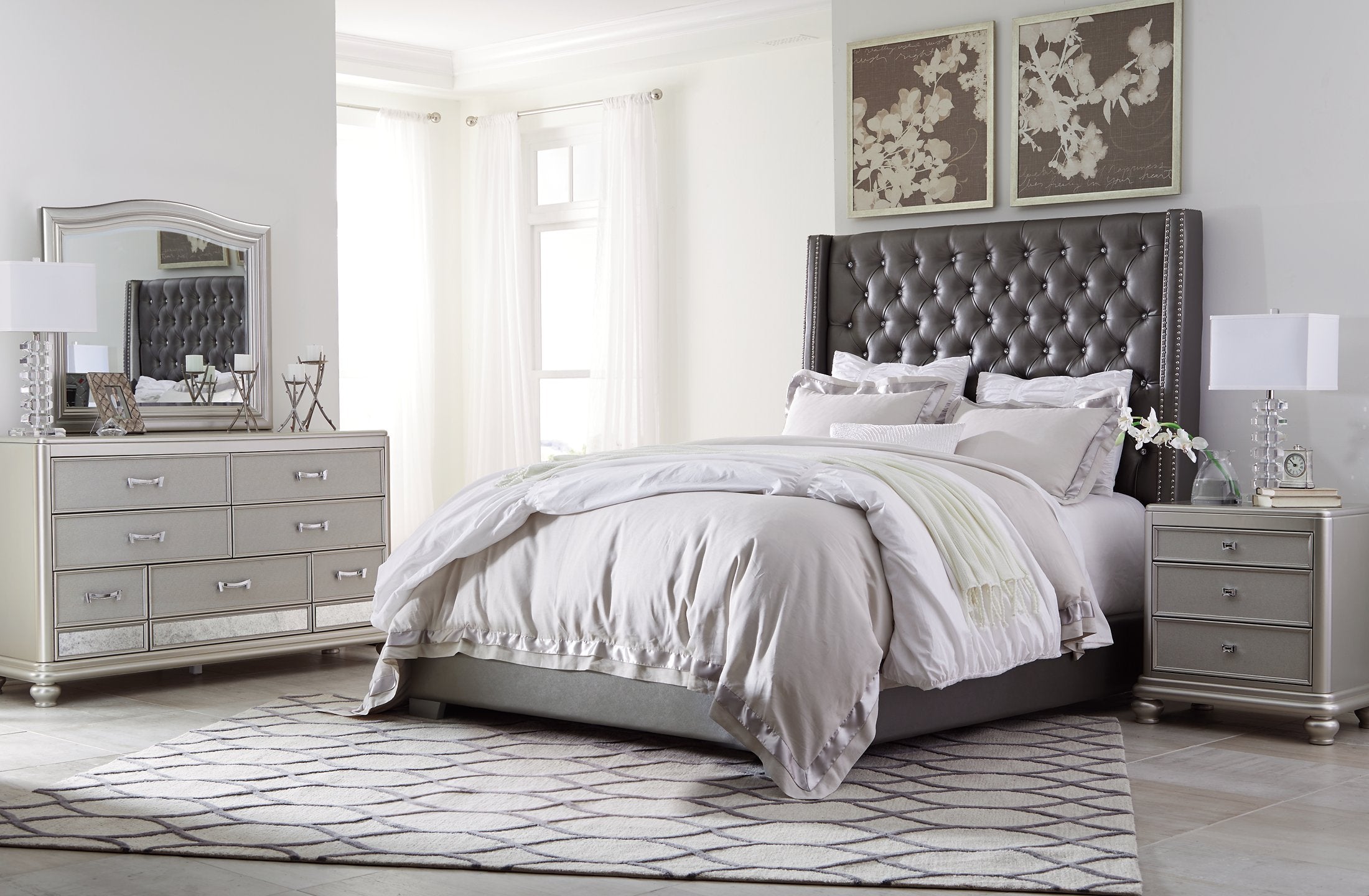 Coralayne Bedroom Set