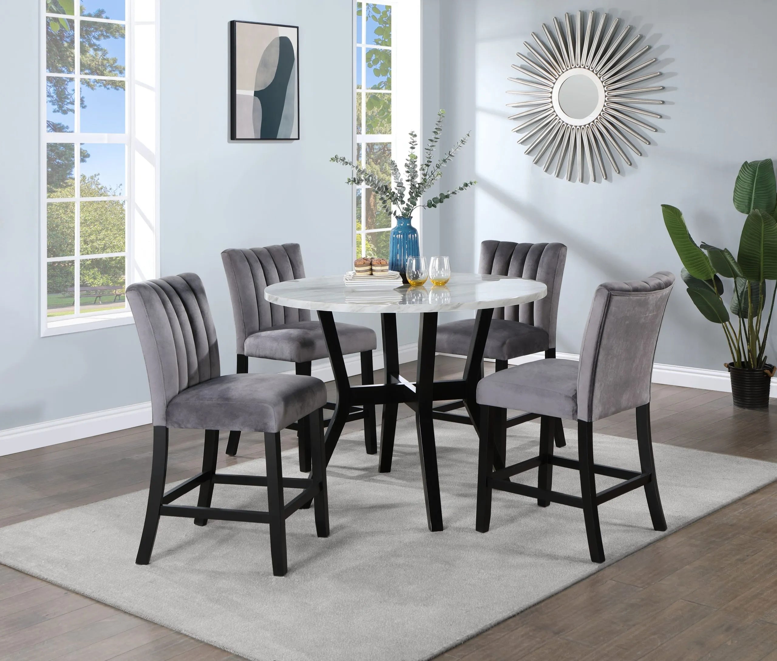 D143 Gray Table & 4 Chairs