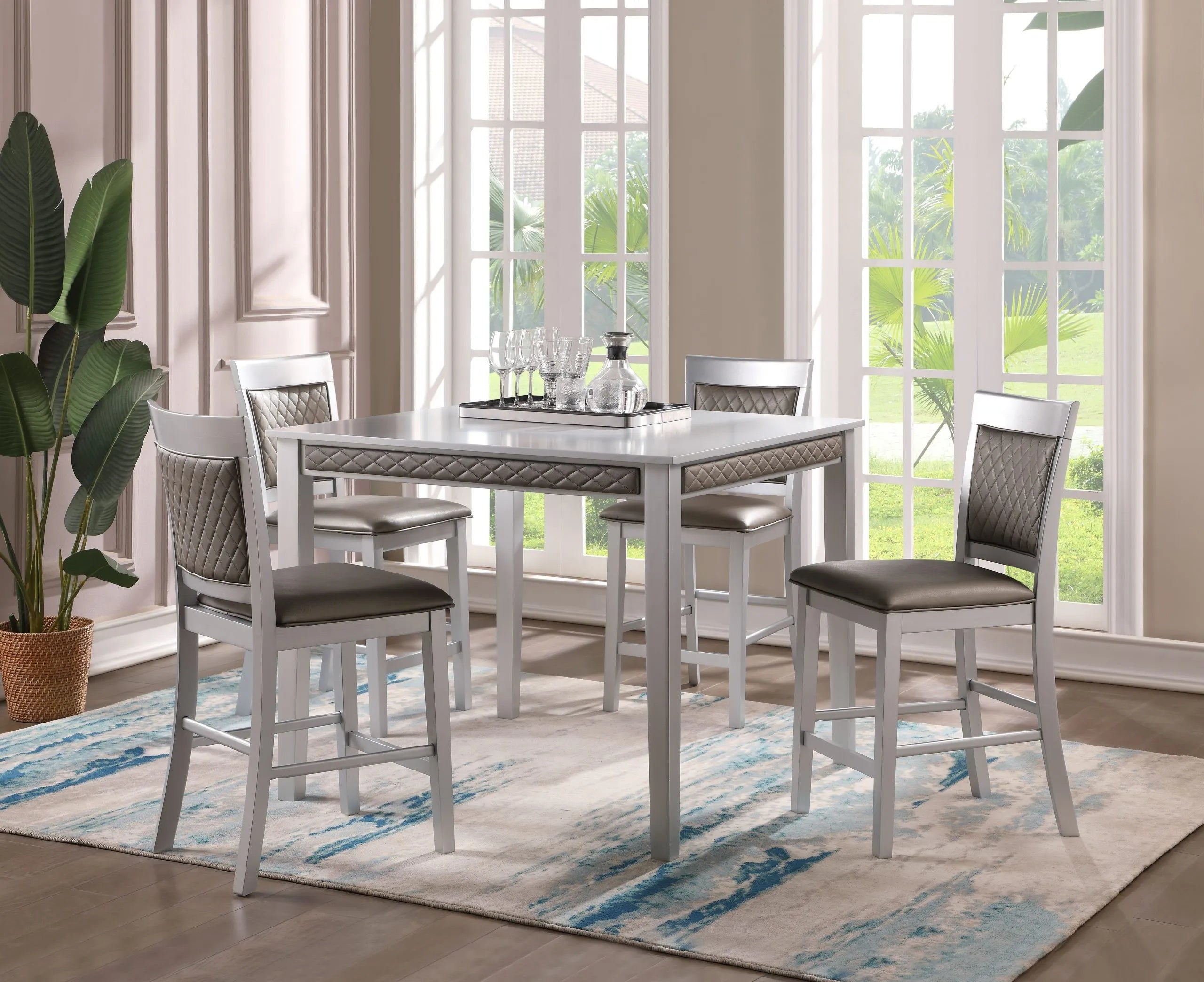 D178 Table & 4 Chairs