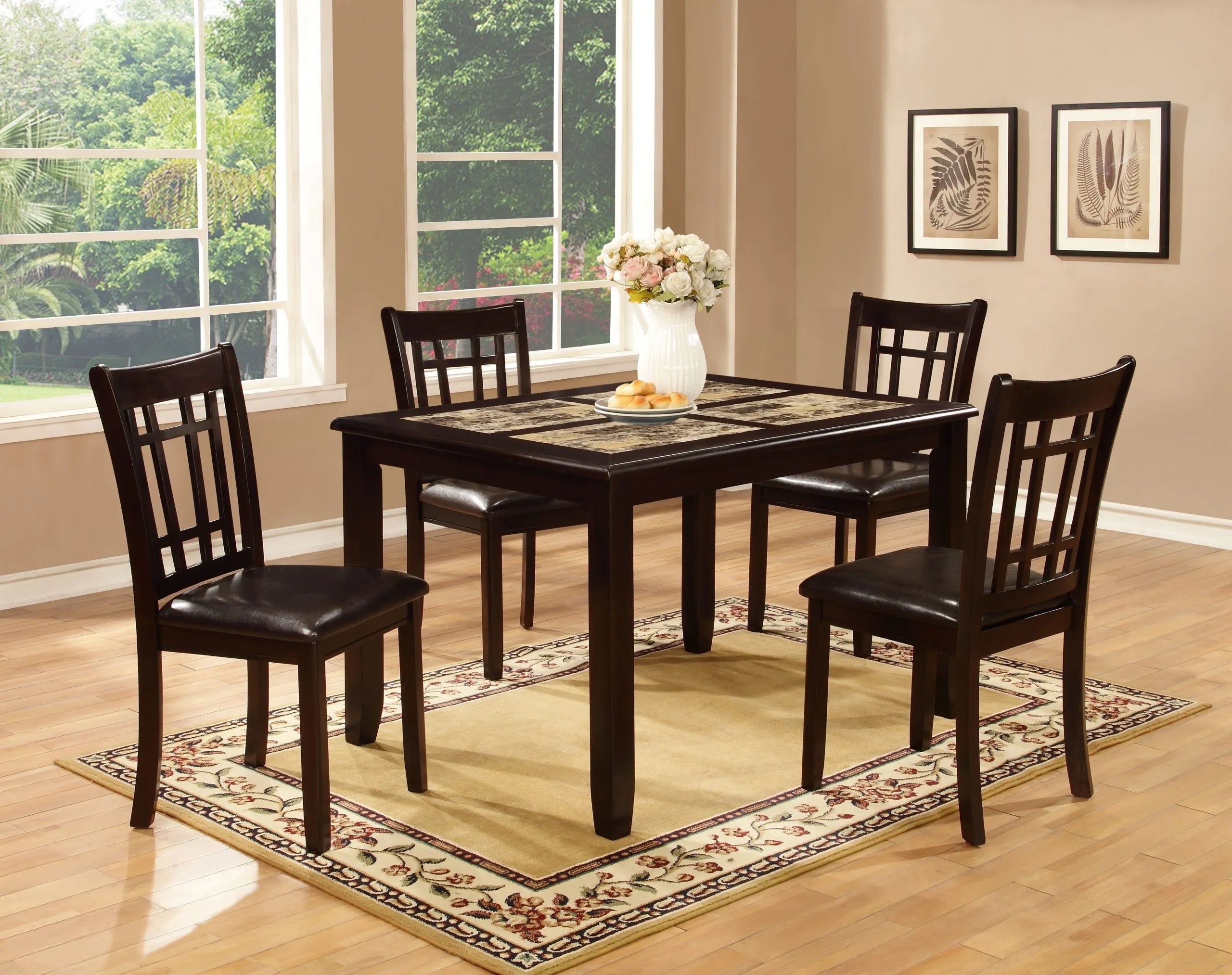 D250 Table & 4 Chairs