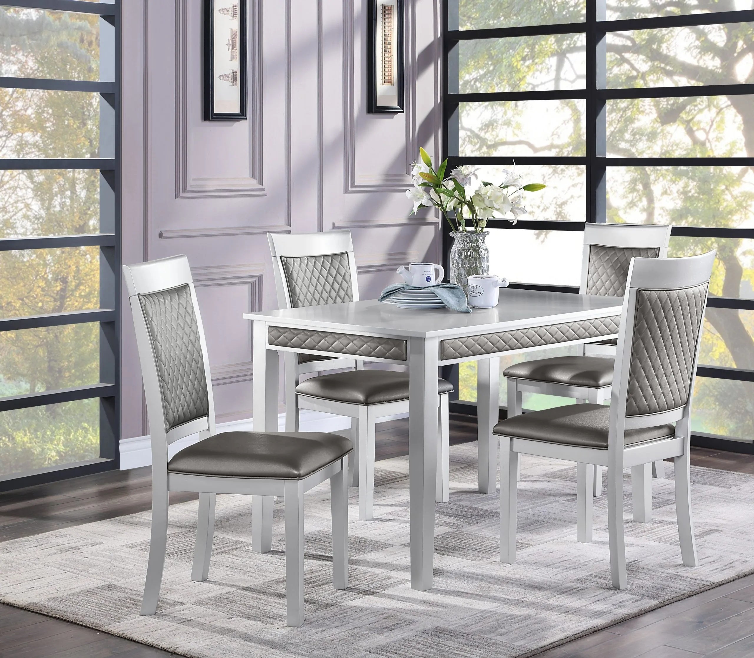 D268 Table & 4 Chairs