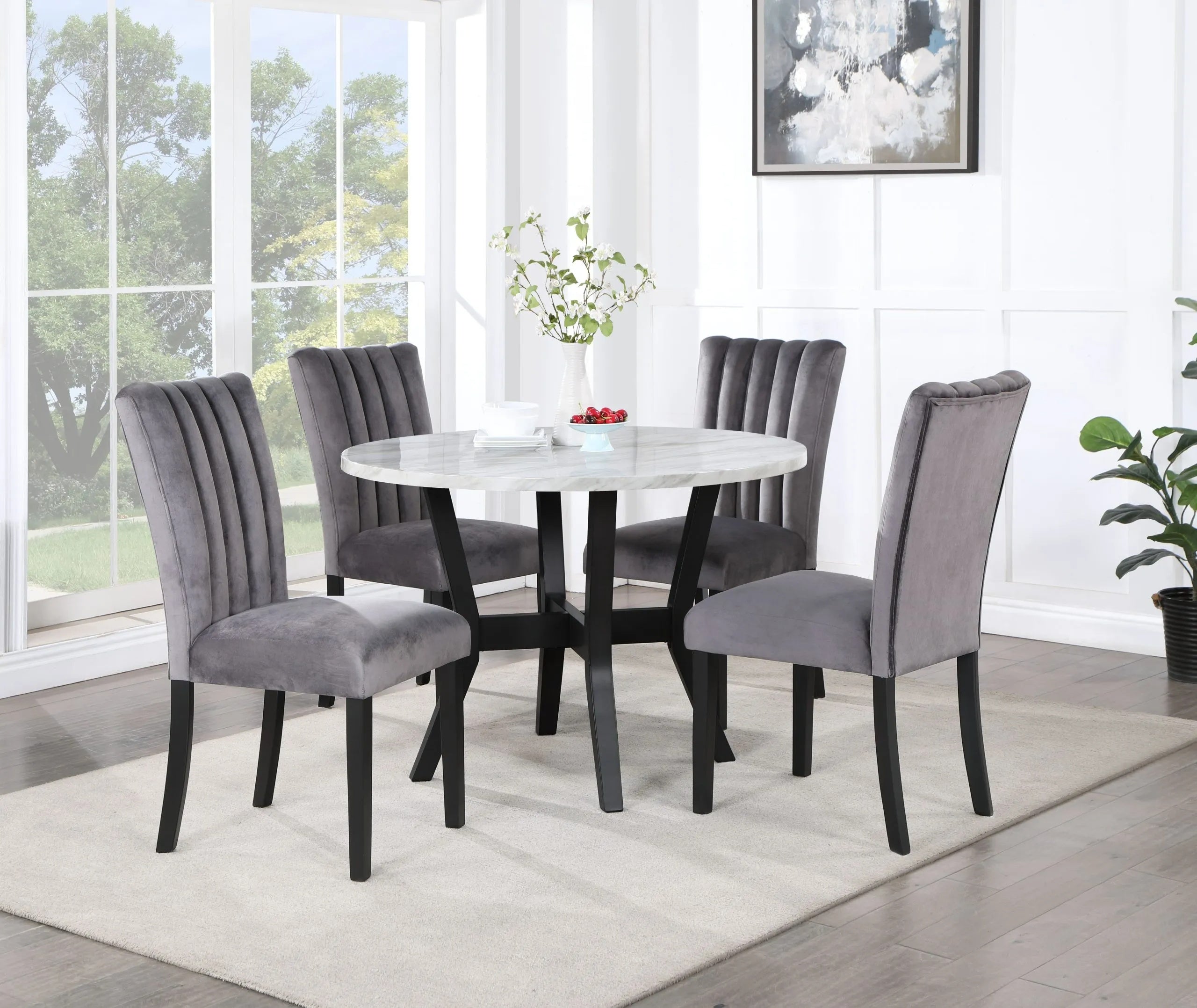 D304 Gray Table & 4 Chairs