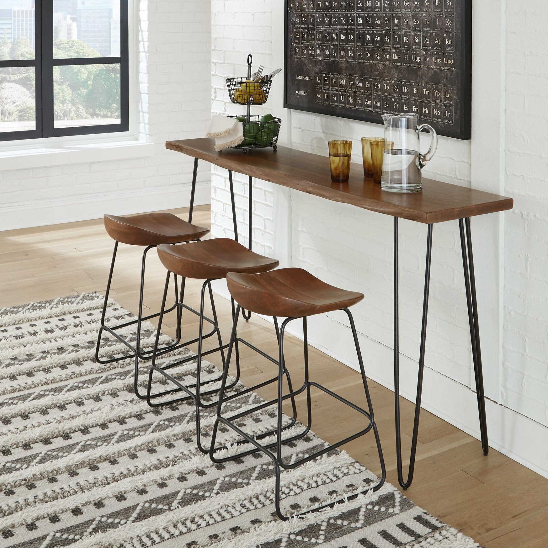 Wilinruck Dining Set