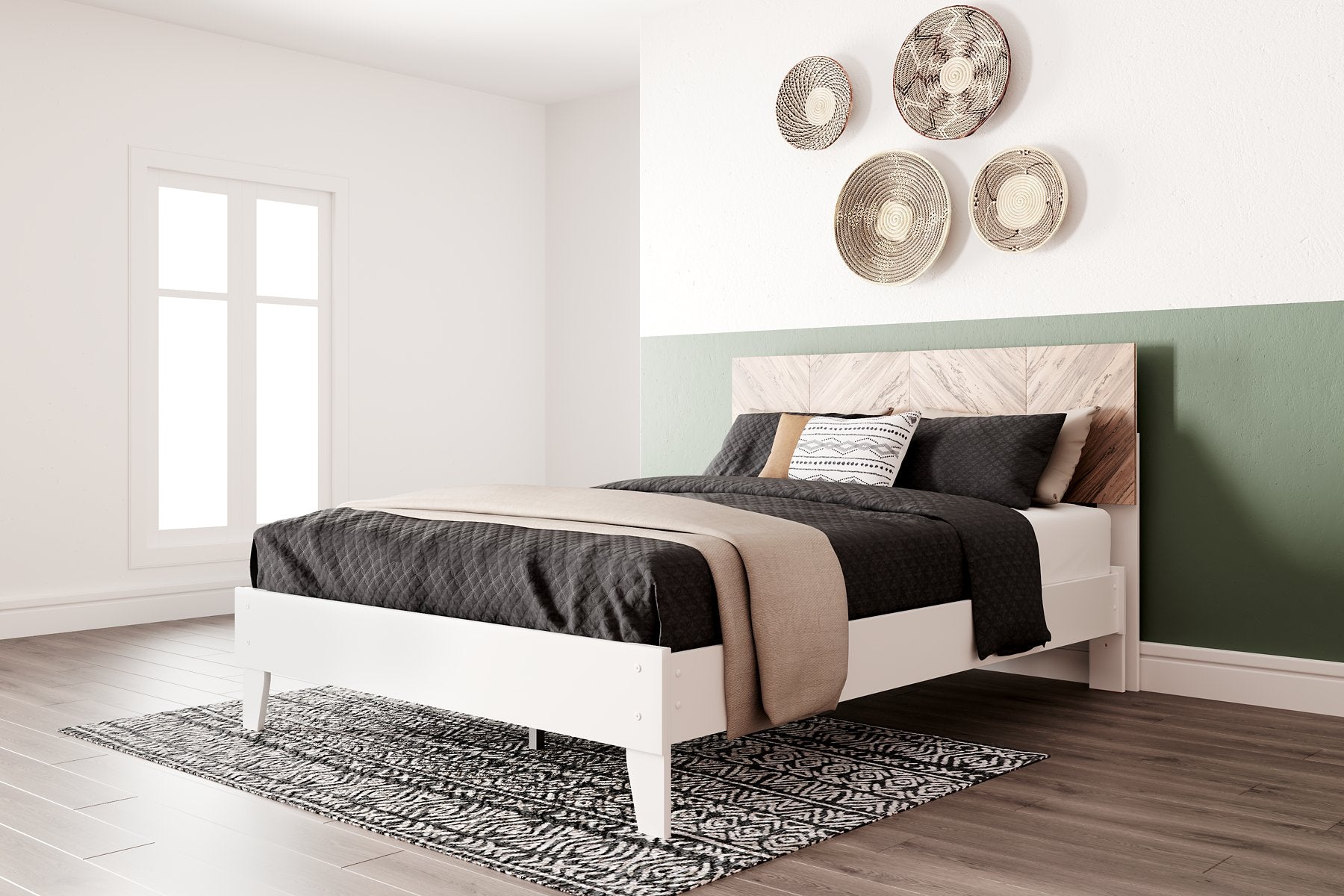 Piperton Panel Bed