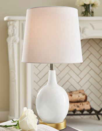 Arlomore Lamp Set