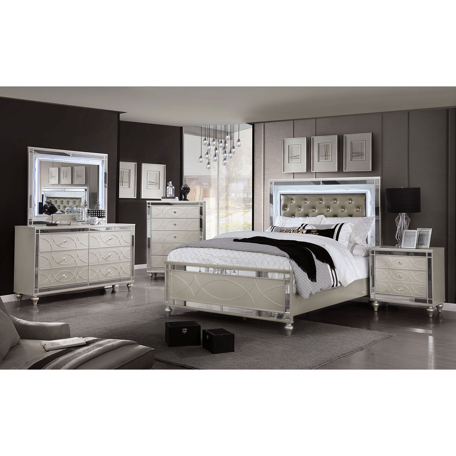 MANAR 4 Pc. Queen Bedroom Set image